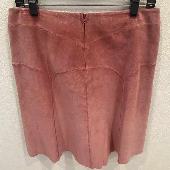 Pink suede A-line skirt size 10. - Picture 10 of 11